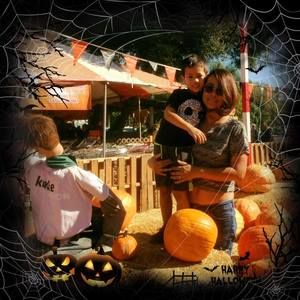 Meet your Posher, Monica